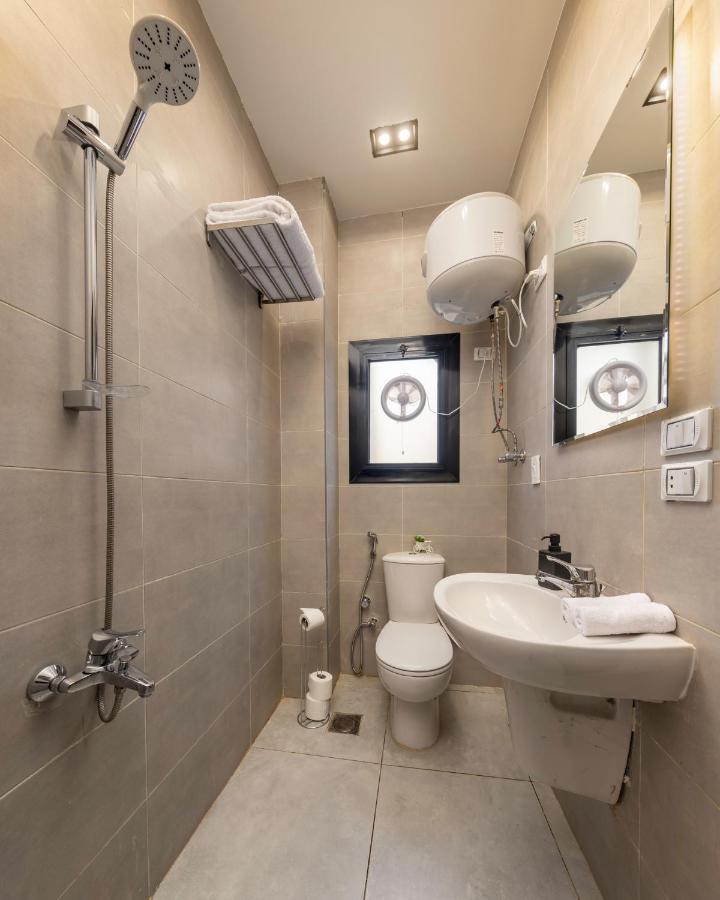 Travelholic Residence Golden Gates カイロ エクステリア 写真