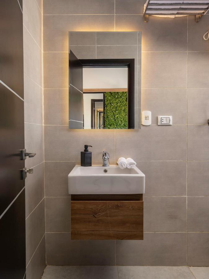 Travelholic Residence Golden Gates カイロ エクステリア 写真