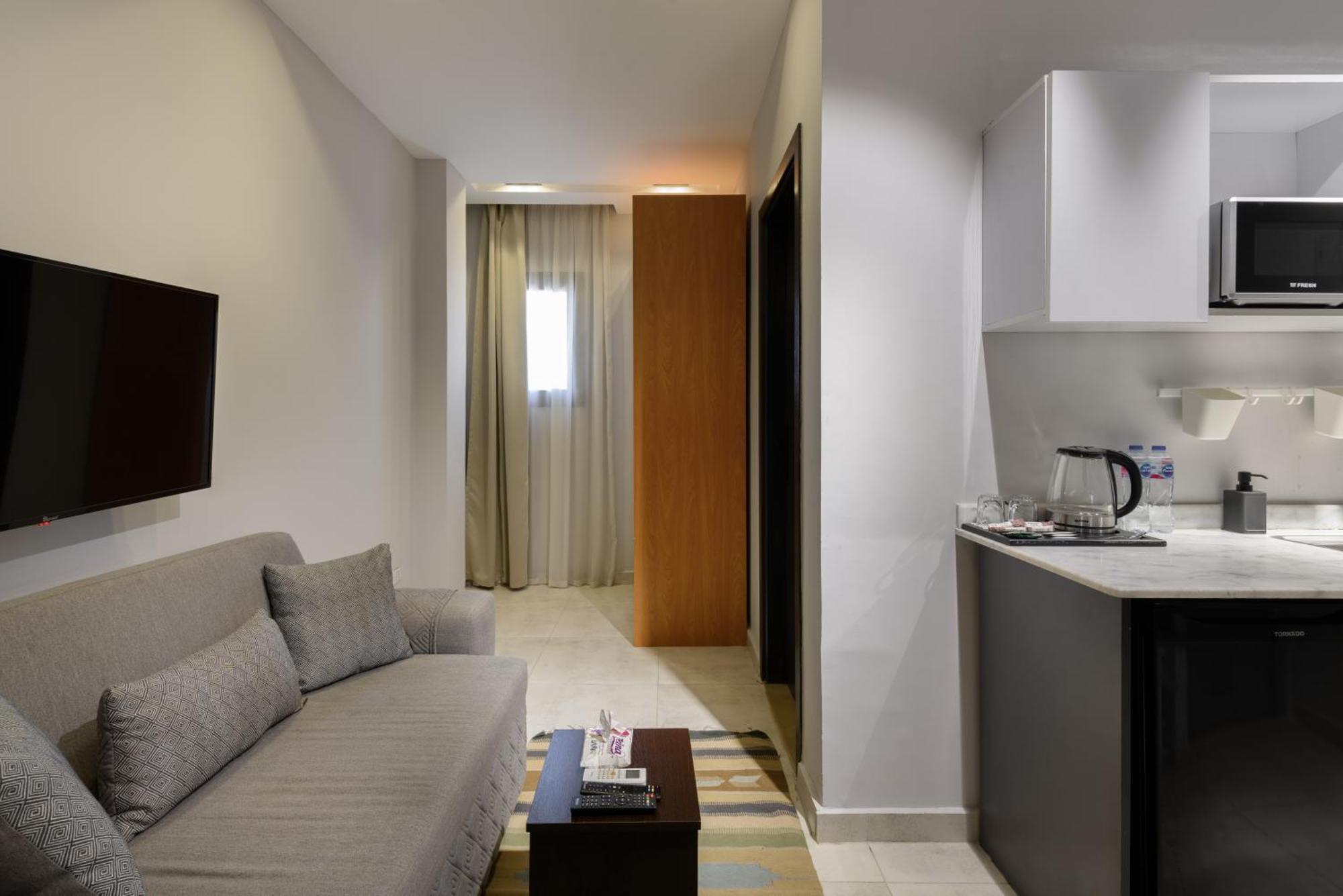 Travelholic Residence Golden Gates カイロ エクステリア 写真
