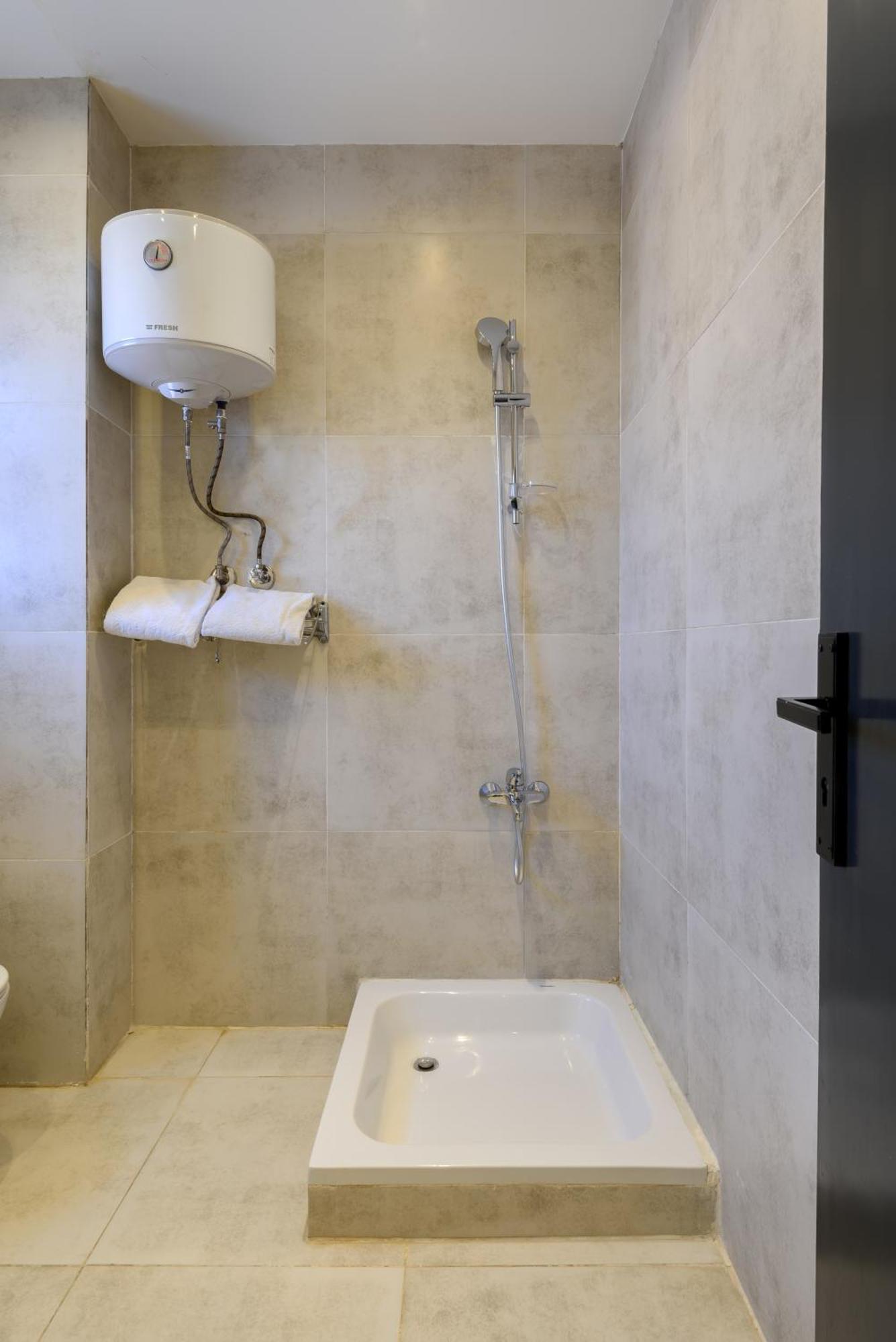 Travelholic Residence Golden Gates カイロ エクステリア 写真